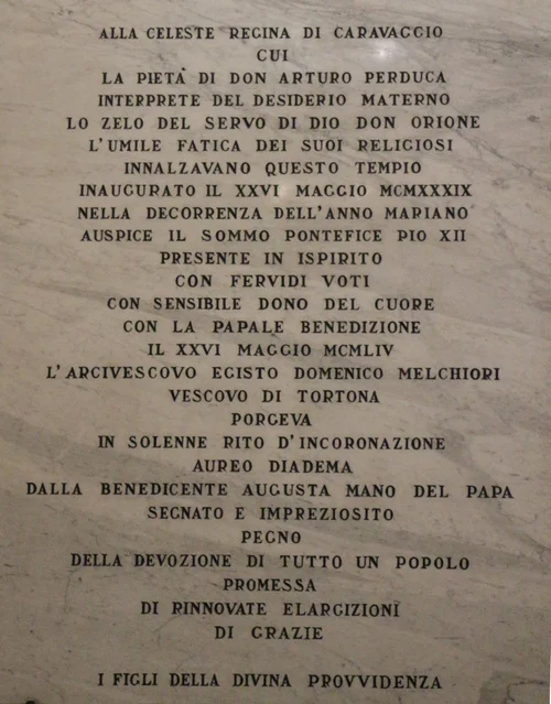 Lapide marmorea con iscrizione dell'inaugurazione del Santuario (1939)